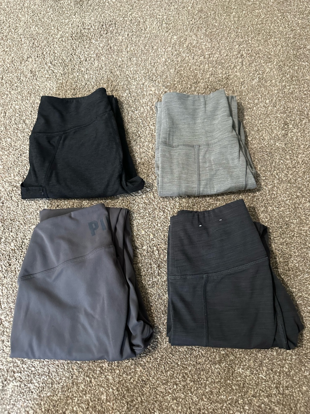 American Eagle, VS and Kirkland Women's Leggings- 4 pair bundle - Picture 2 of 16